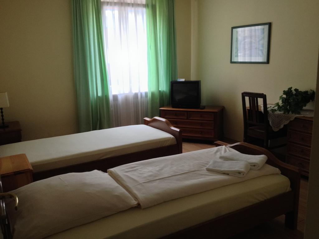 City Hotel Garni Hannover Room photo