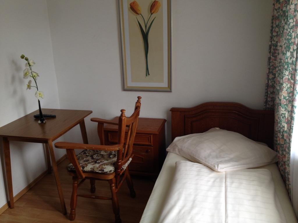 City Hotel Garni Hannover Room photo